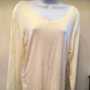 COLDWATER CREEK V NECK TEE NWT